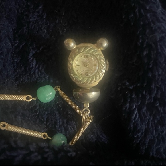 🅢🅐🅛🅔 🌻 Rare Vintage Gold Toned Jade Necklace Waltham Watch Pendant - Picture 2 of 7